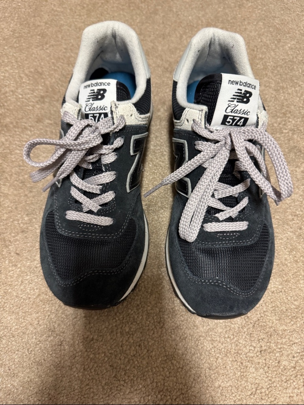 New Balance Classic 574 women’s  Black and White Retro Sneakers